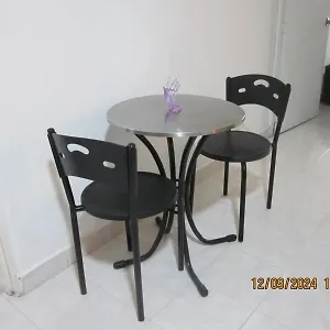Agradable Nuevo Apartamento